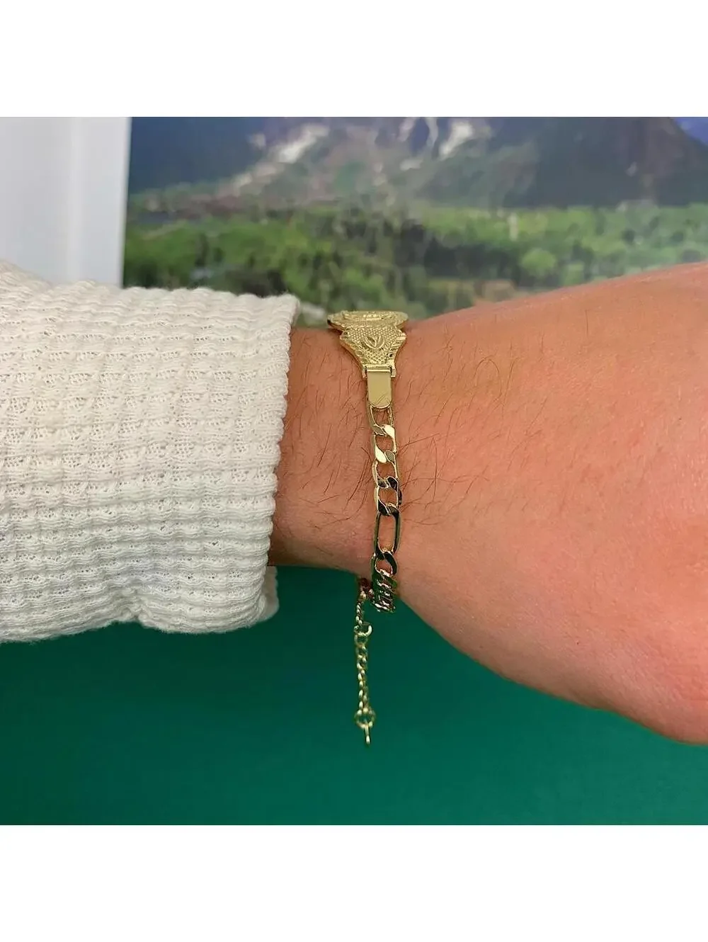 Vintage Y2K Gold Stainless Steel Steel Bracelet